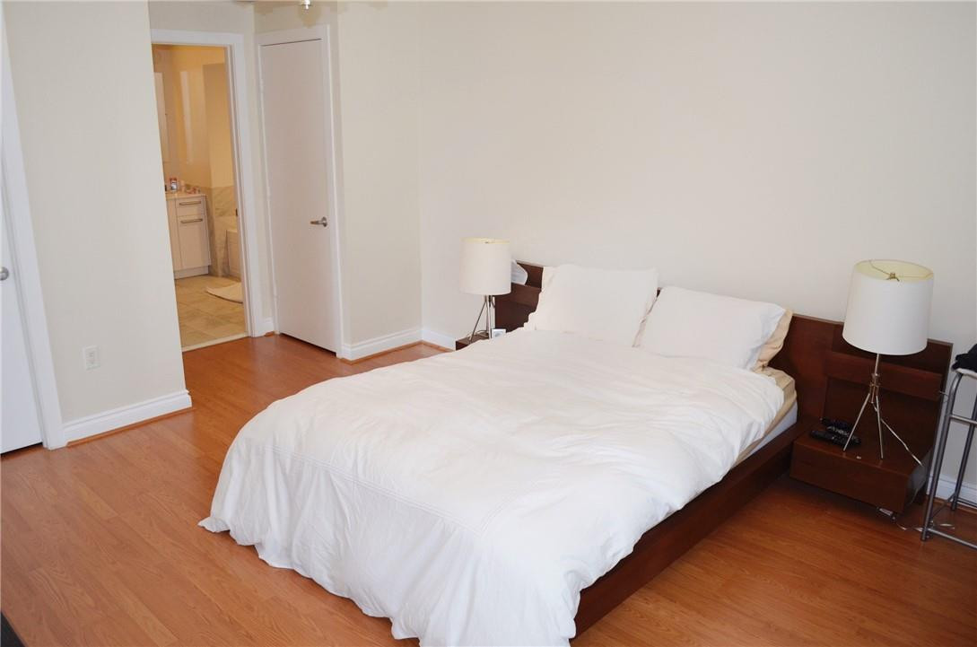 image 1060 Brickell - 10604