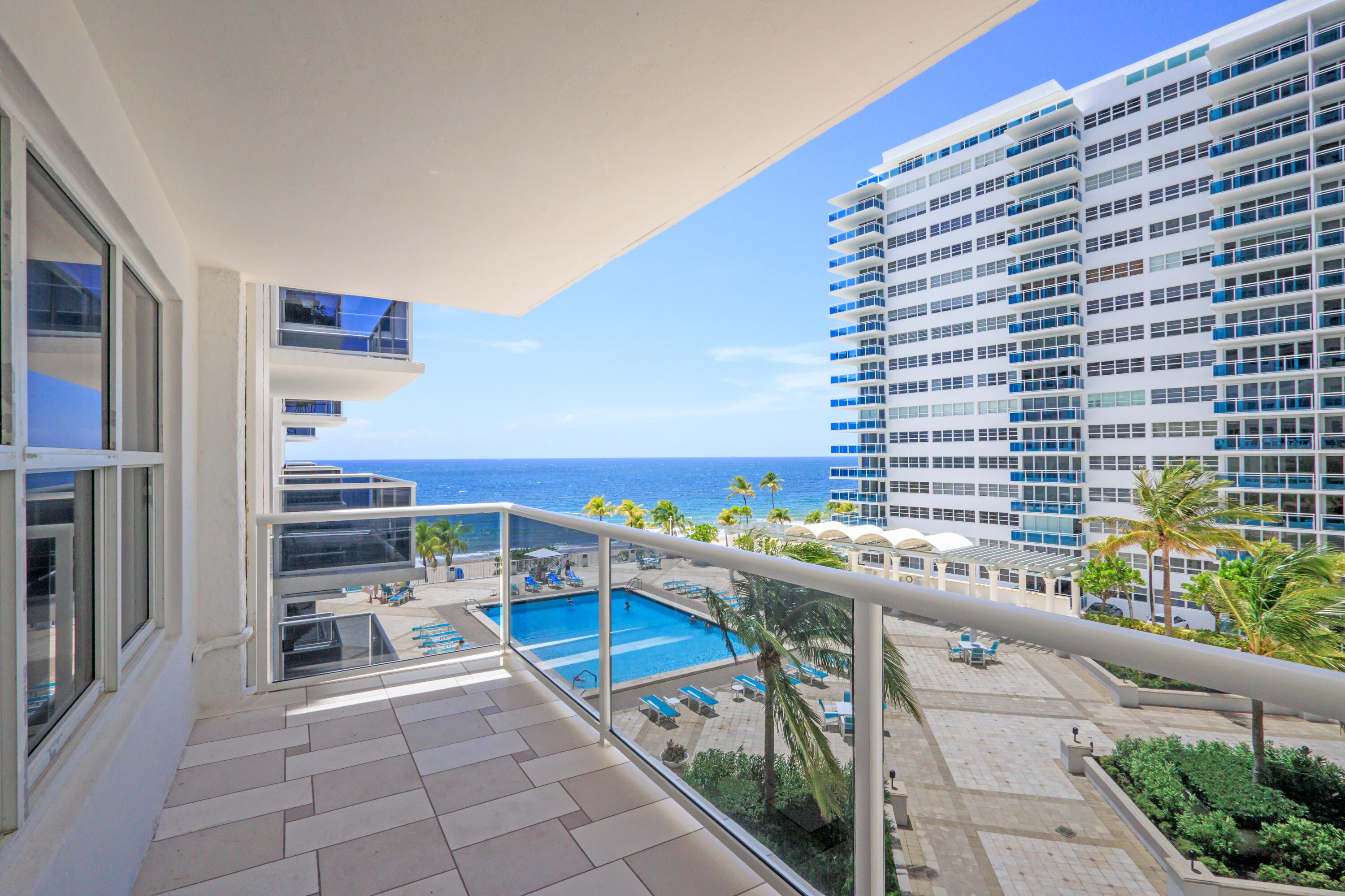 3500 Galt Ocean #404