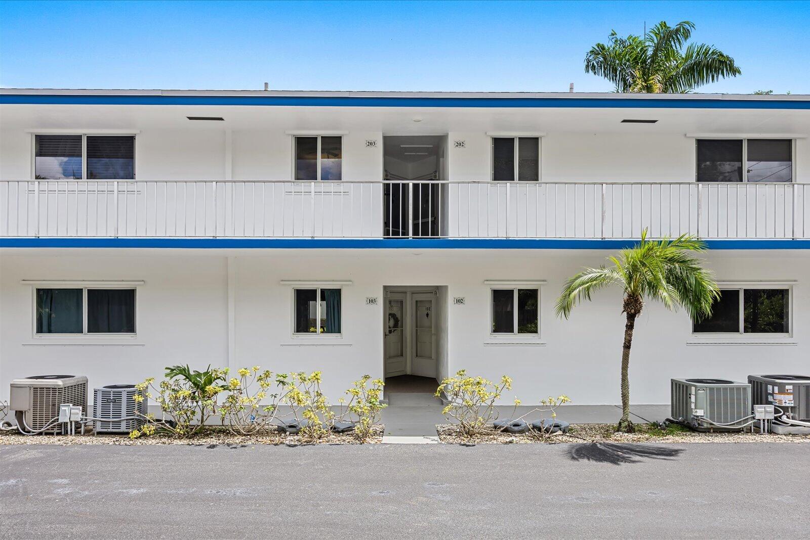 2 Gdn St #203M
