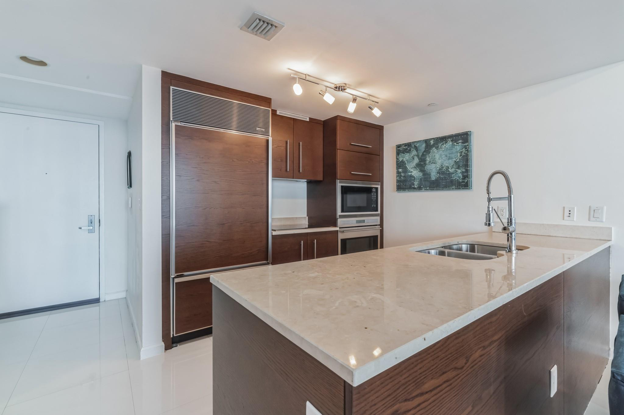 image Icon Brickell I10
