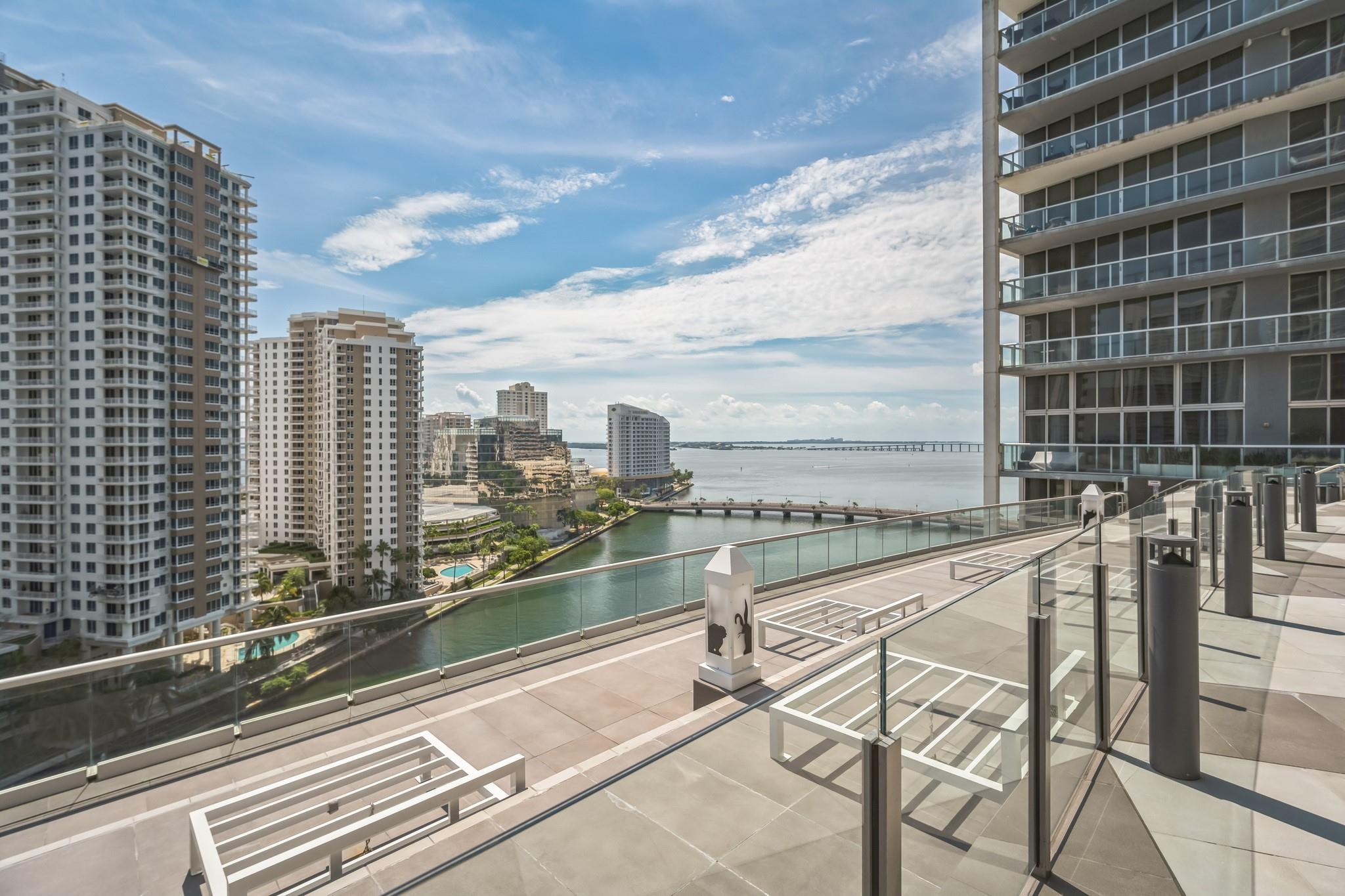 image Icon Brickell I31