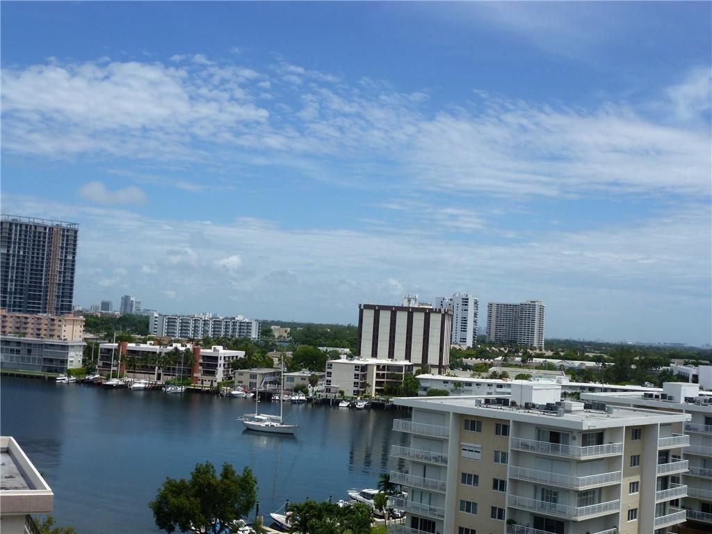 137 Golden Isles Dr #909