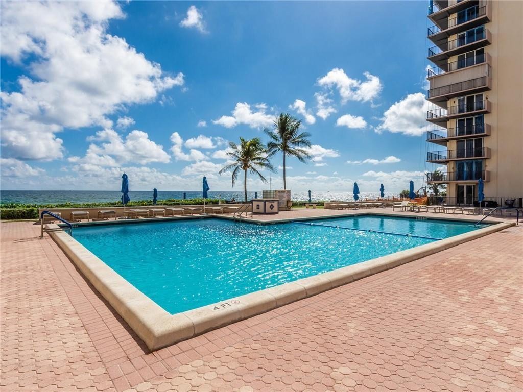 1147 Hillsboro Mile #209 Hillsboro Beach, FL 33062