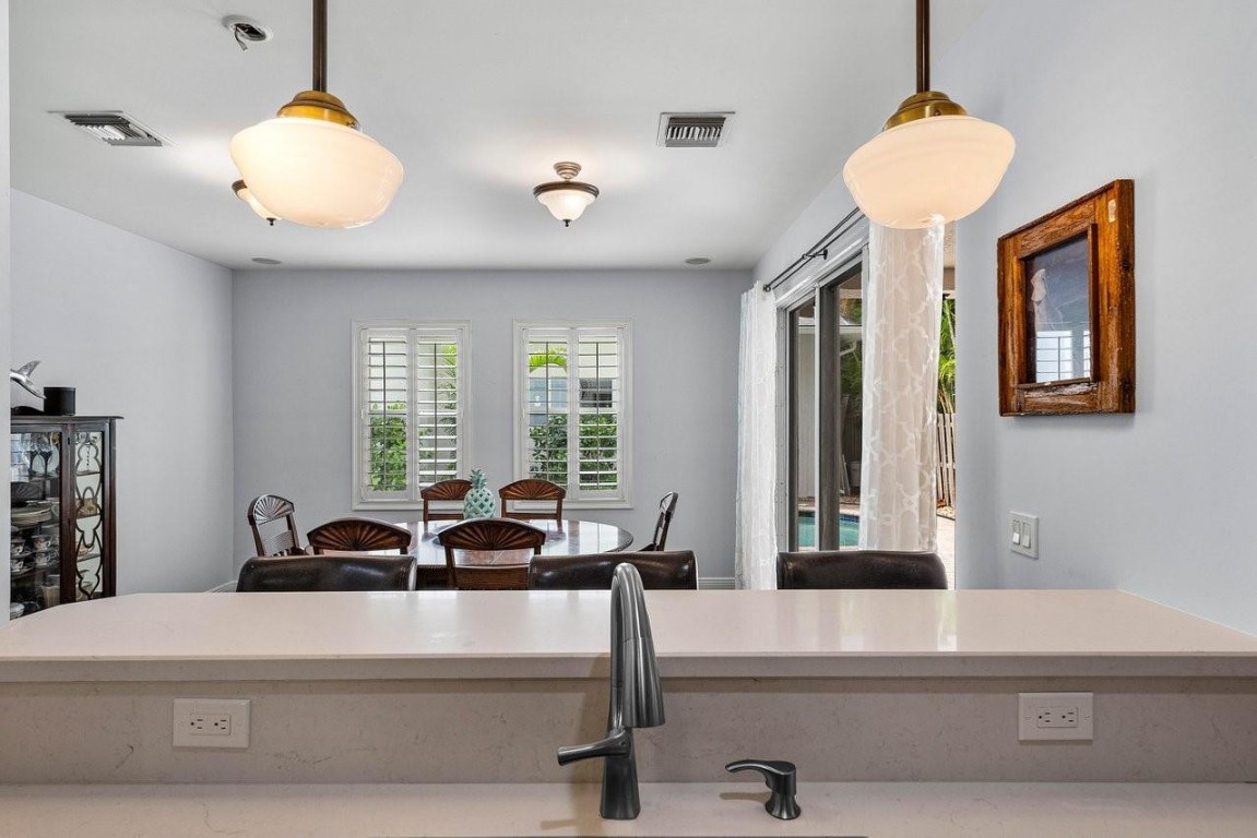 639 NE 17th Fort Lauderdale, FL 33304