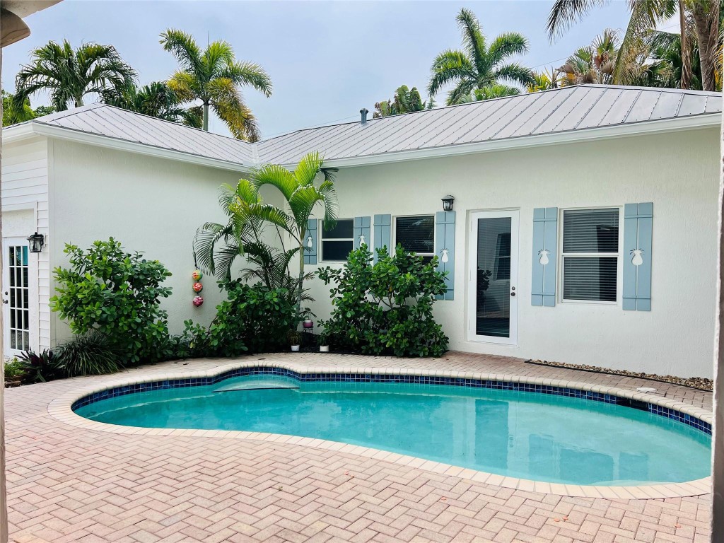 639 NE 17th Fort Lauderdale, FL 33304