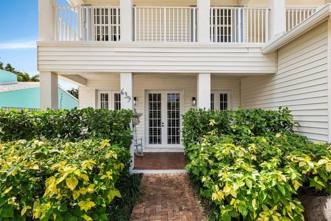 639 NE 17th Fort Lauderdale, FL 33304