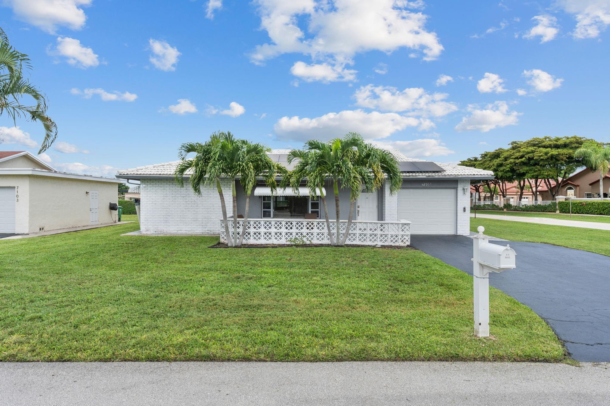 7105 NW 98th Ter