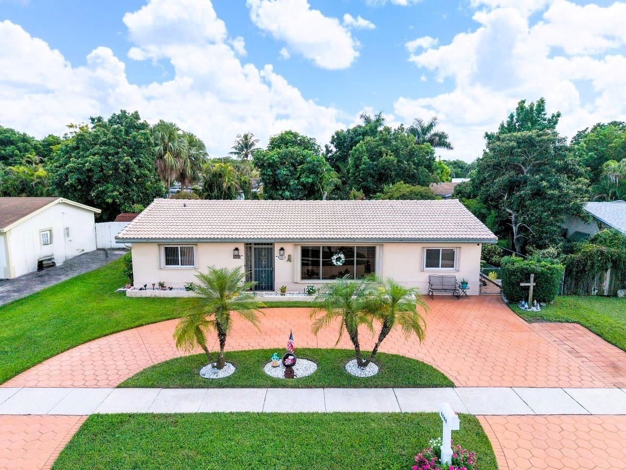 6444 NW 19th Ct