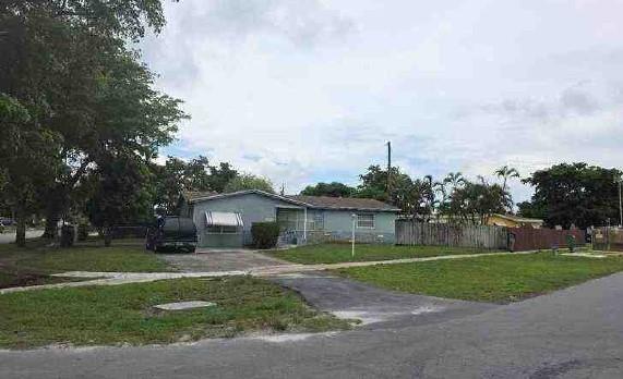 3451 NW 41st St