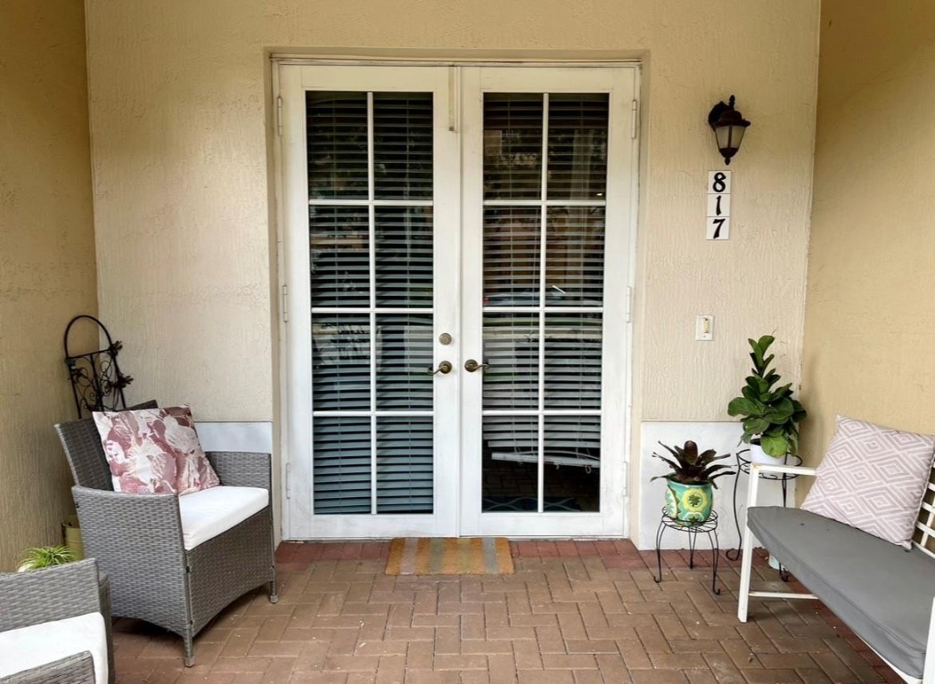 817 SW 147th #817 Pembroke Pines, FL 33027