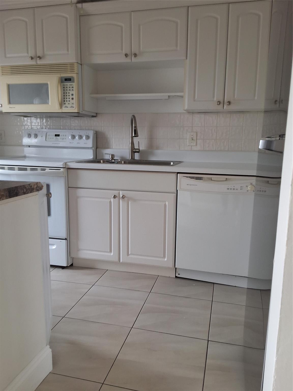 4500 N Federal Hwy #121C Lighthouse Point, FL 33064