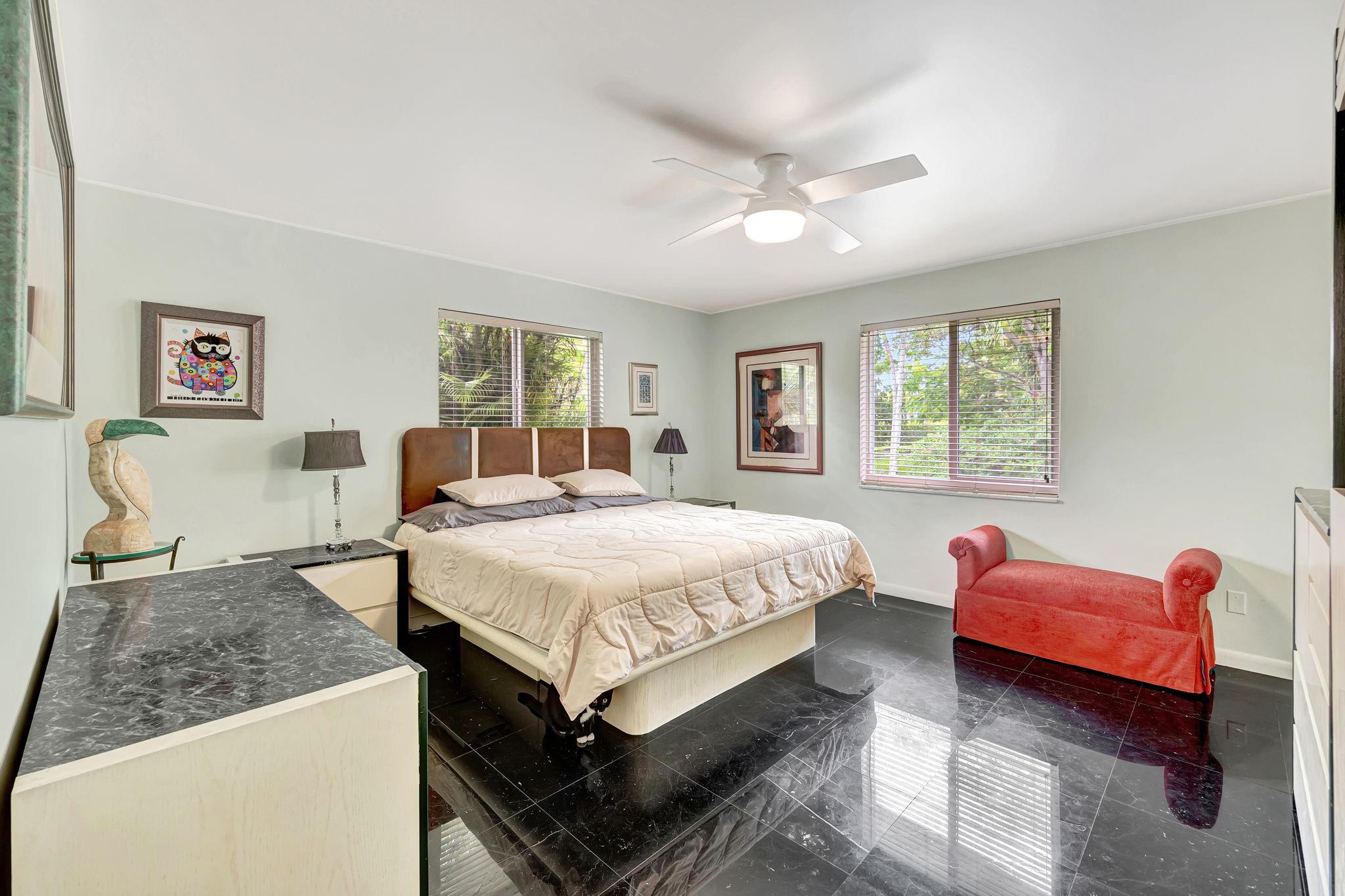 9980 SW 83rd Ave Miami, FL 33156