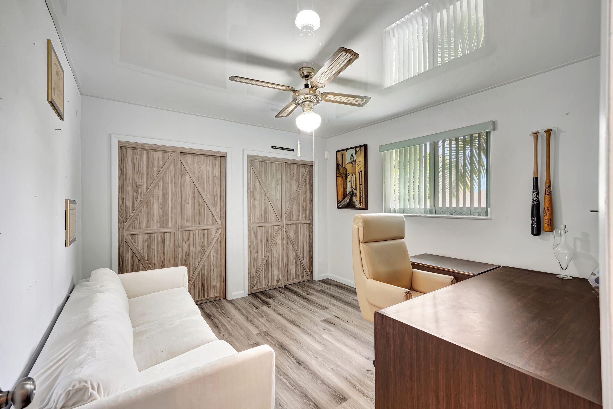 9980 SW 83rd Ave Miami, FL 33156