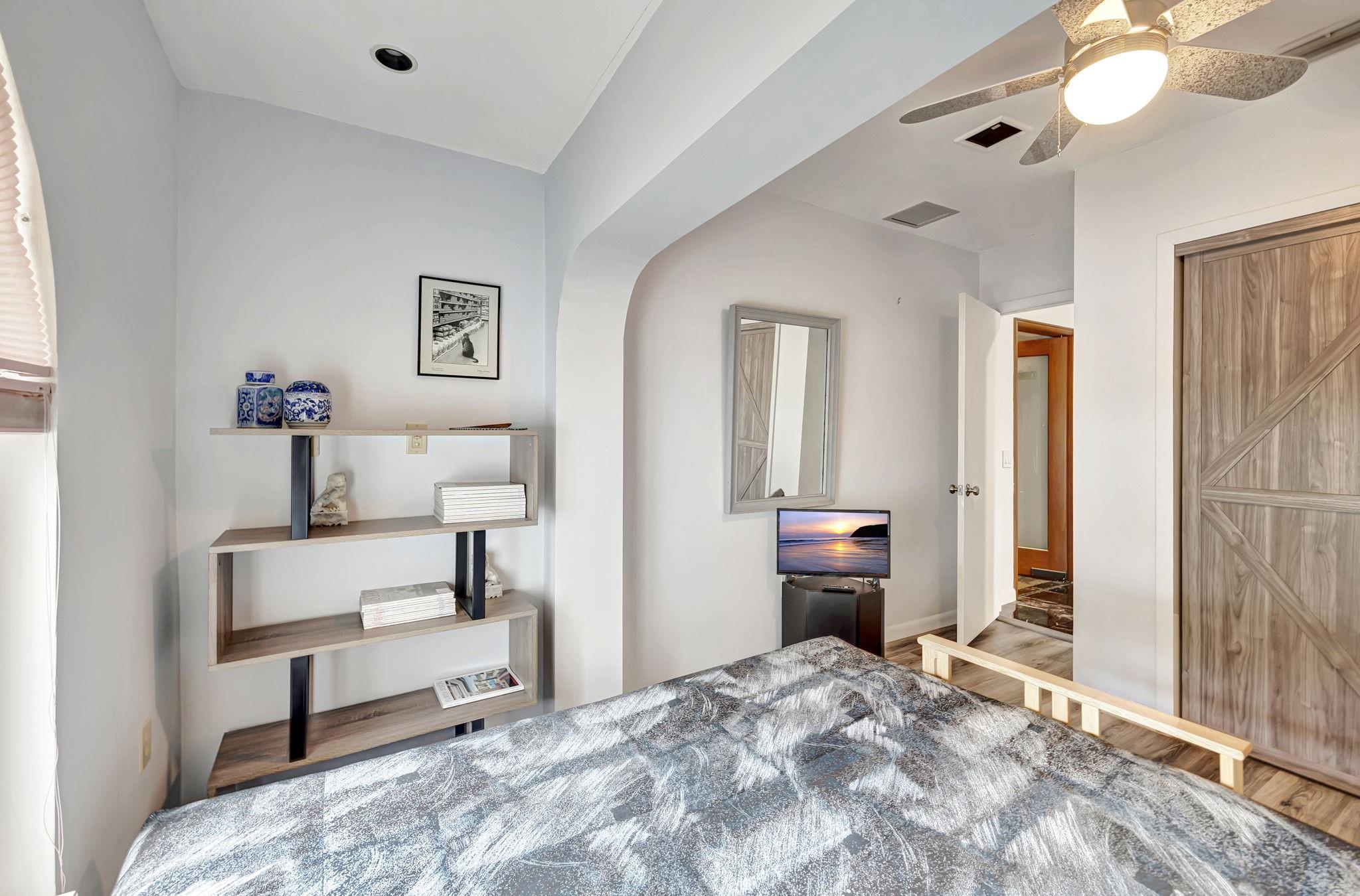 9980 SW 83rd Ave Miami, FL 33156