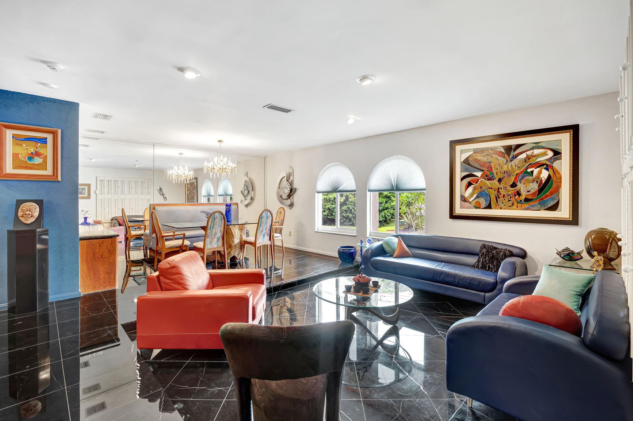 9980 SW 83rd Ave Miami, FL 33156