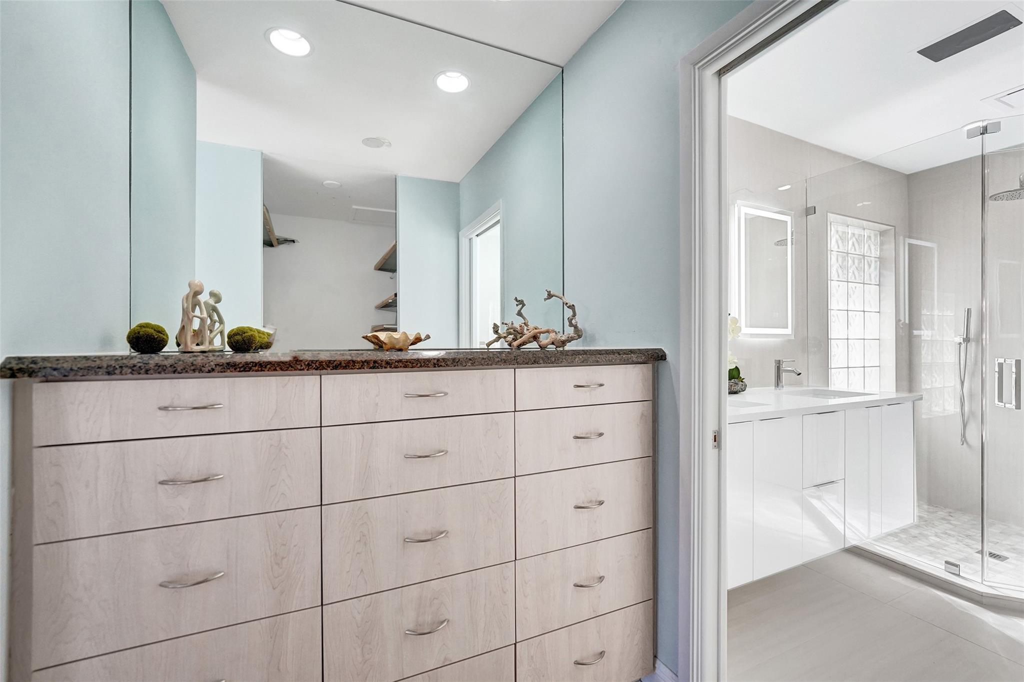 2601 NE 37th St Fort Lauderdale, FL 33308