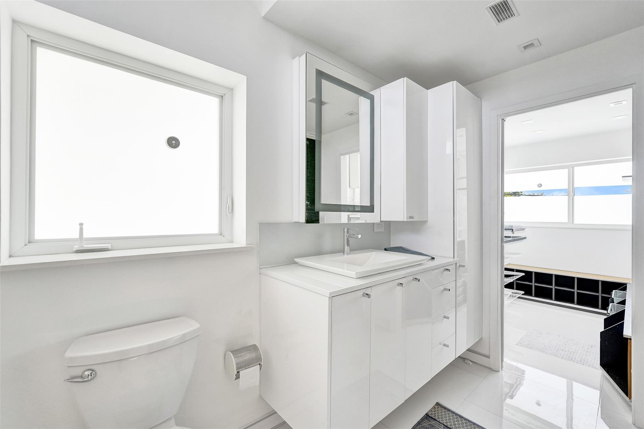 2601 NE 37th St Fort Lauderdale, FL 33308