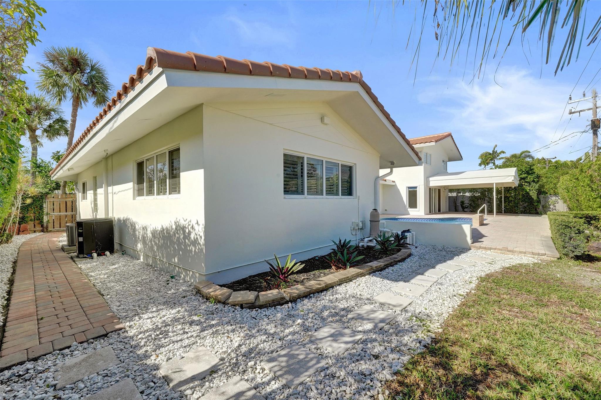 2601 NE 37th St Fort Lauderdale, FL 33308