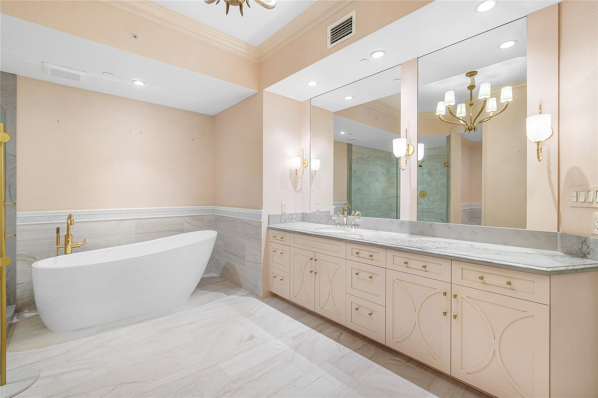 450 SE 5th #102N Boca Raton, FL 33432