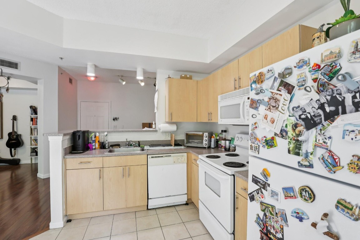 533 NE 3rd #321 Fort Lauderdale, FL 33301