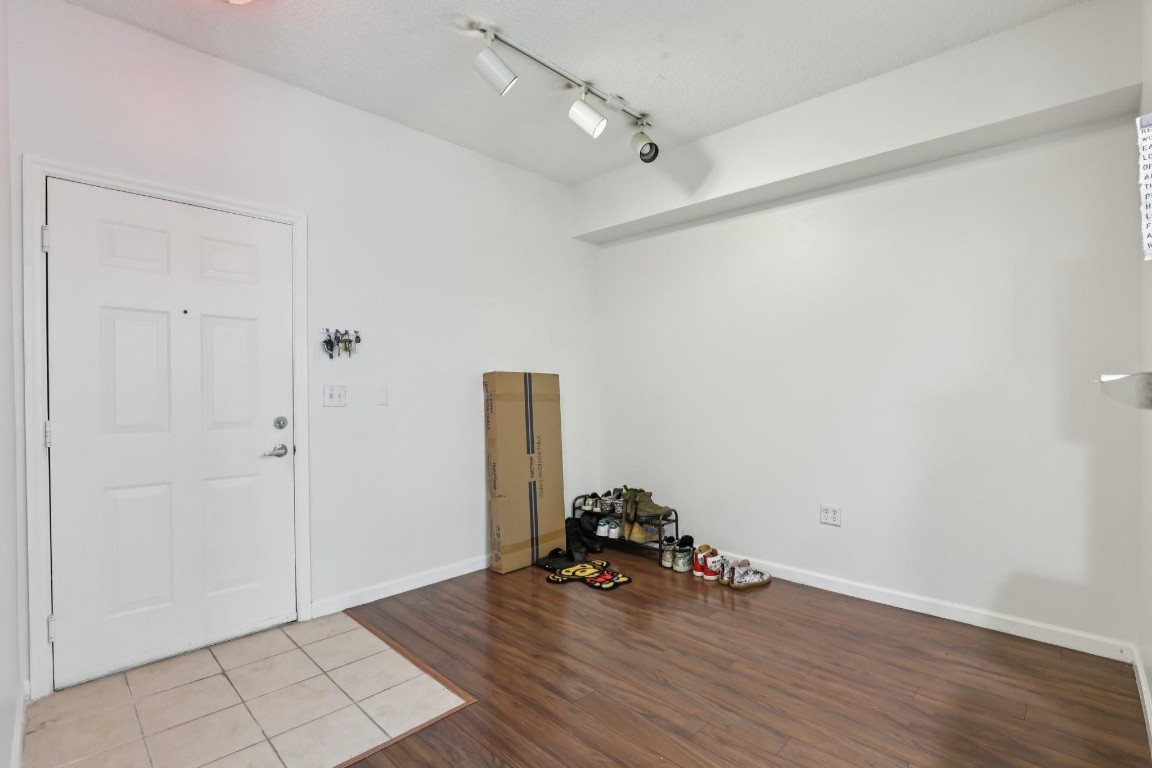 533 NE 3rd #321 Fort Lauderdale, FL 33301