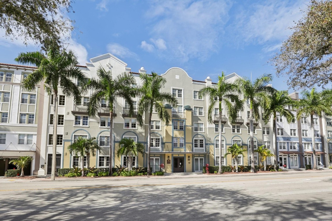 533 NE 3rd #321 Fort Lauderdale, FL 33301