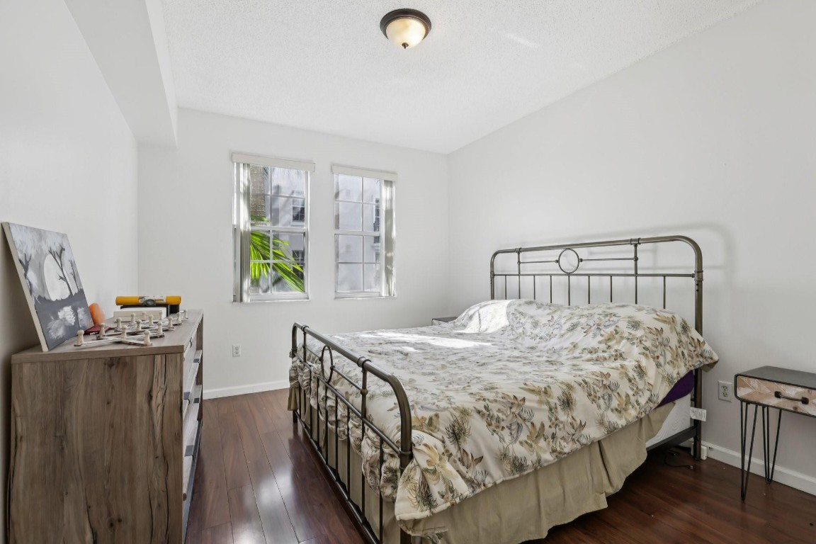 533 NE 3rd #321 Fort Lauderdale, FL 33301