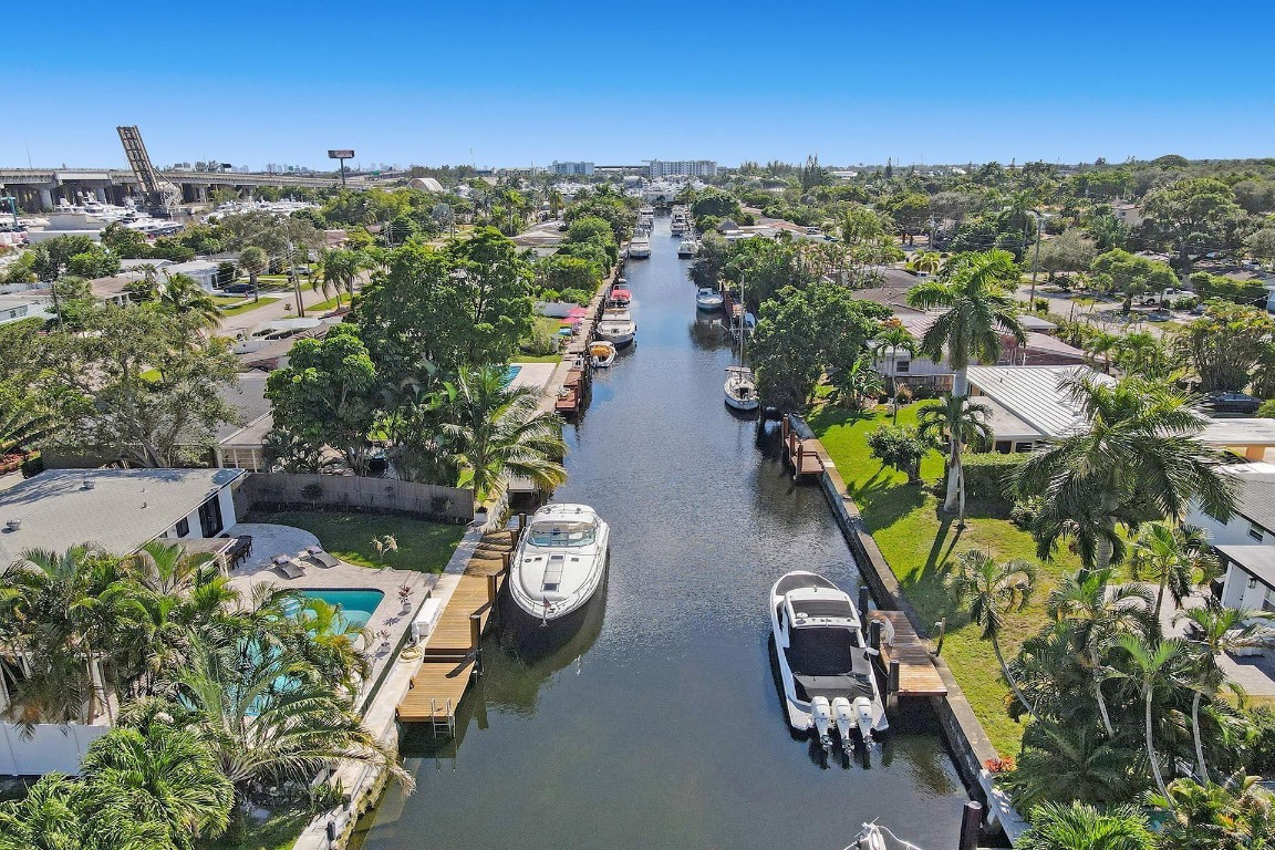 1701 SW 22nd Fort Lauderdale, FL 33312