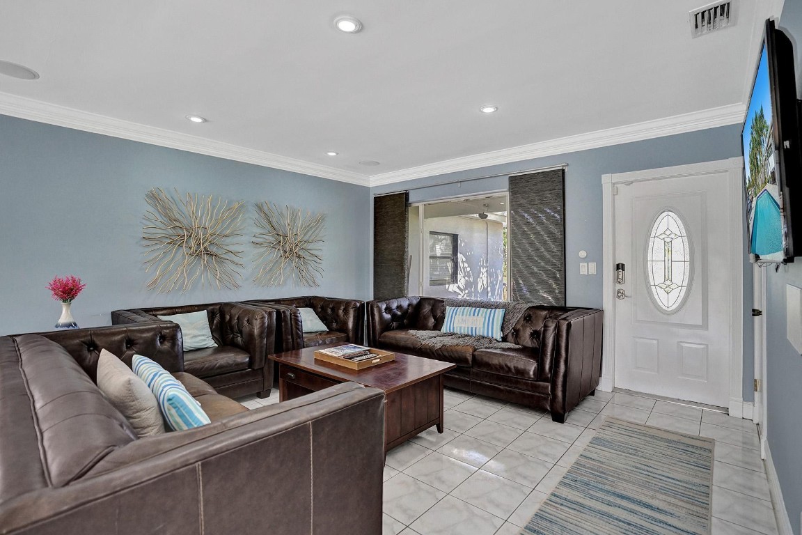 1701 SW 22nd Fort Lauderdale, FL 33312