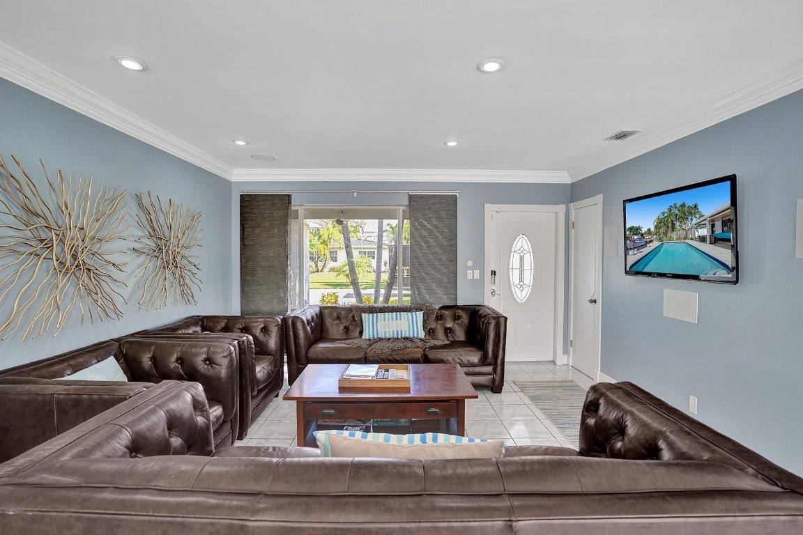 1701 SW 22nd Fort Lauderdale, FL 33312