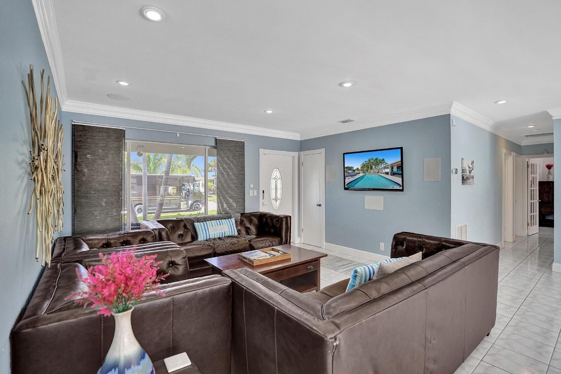 1701 SW 22nd Fort Lauderdale, FL 33312