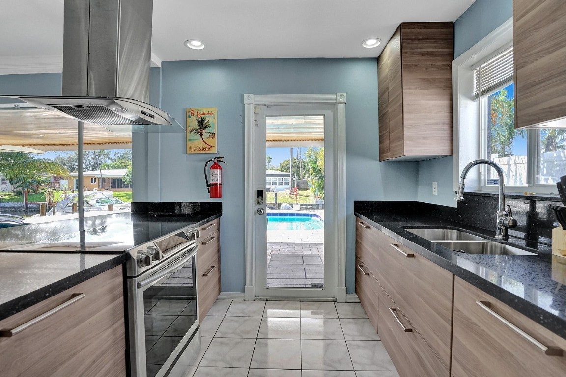 1701 SW 22nd Fort Lauderdale, FL 33312