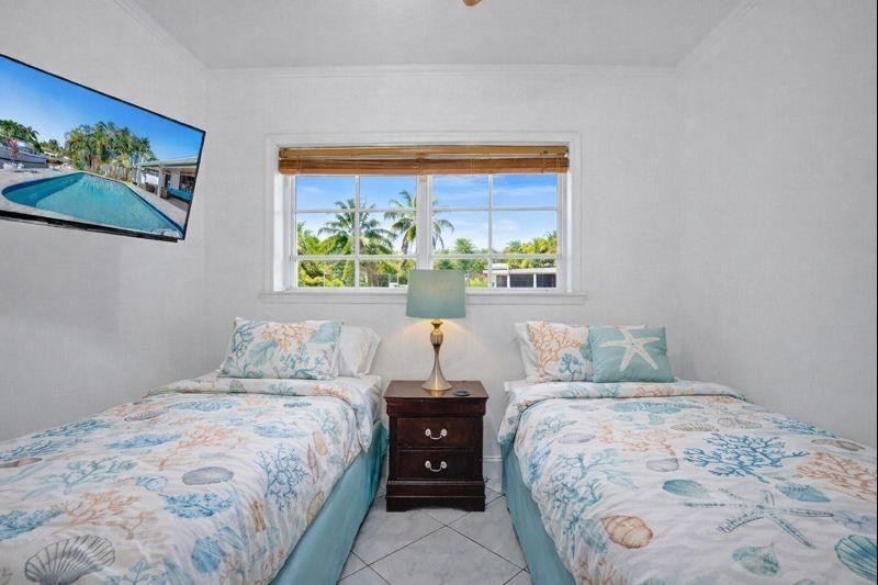 1701 SW 22nd Fort Lauderdale, FL 33312