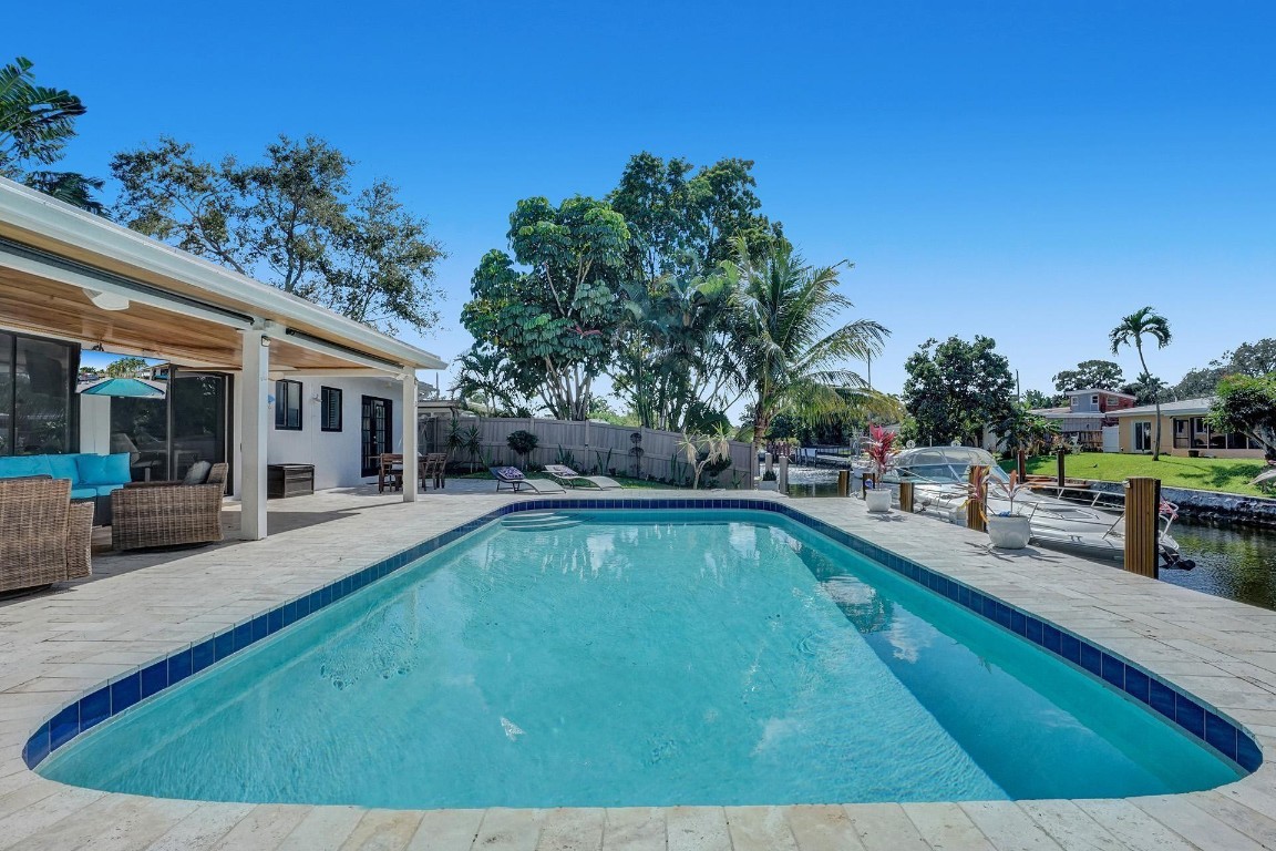 1701 SW 22nd Fort Lauderdale, FL 33312