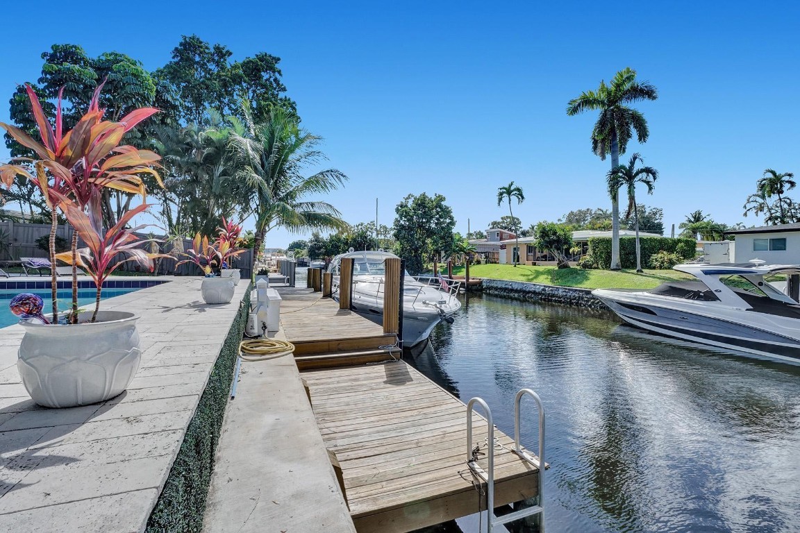 1701 SW 22nd Fort Lauderdale, FL 33312