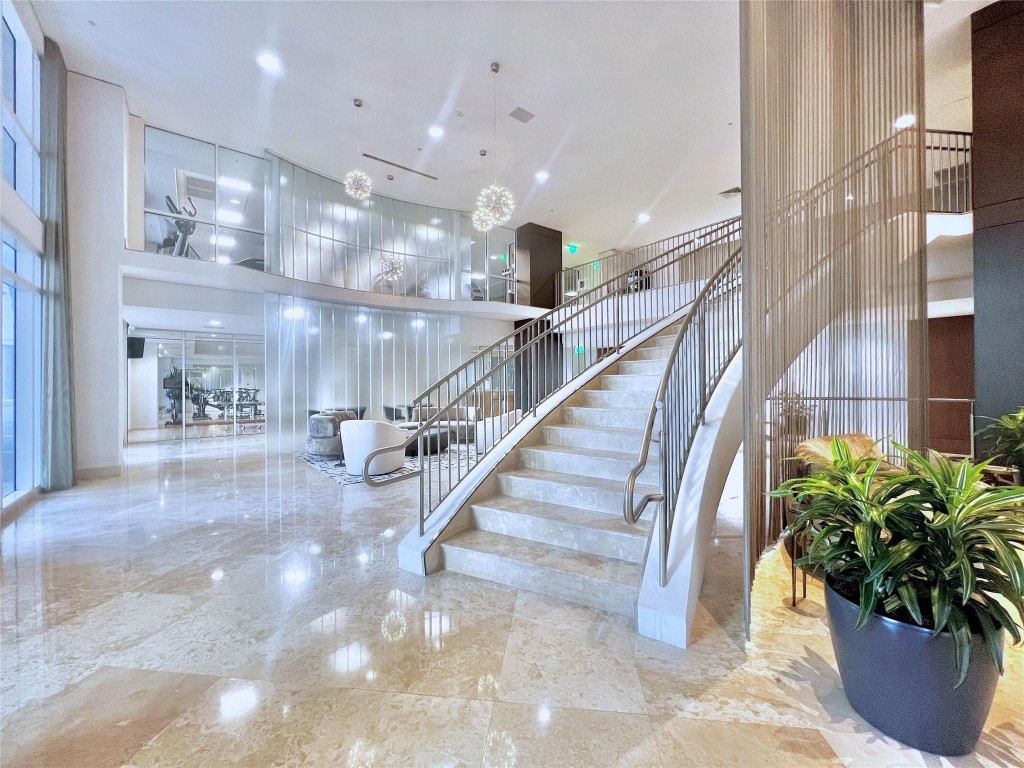 511 SE 5th #1216 Fort Lauderdale, FL 33301