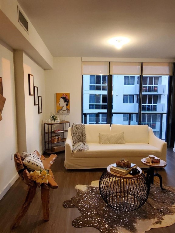 image Cassa Brickell8