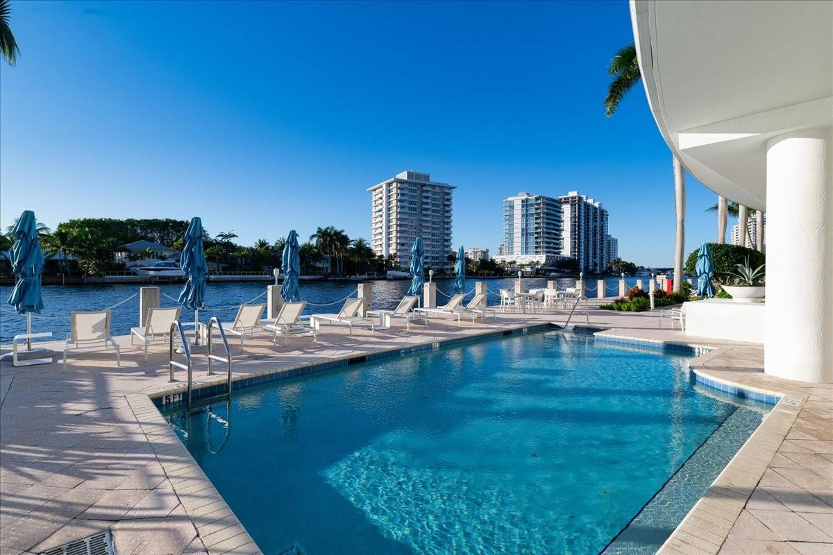 715 Bayshore #506 Fort Lauderdale, FL 33304