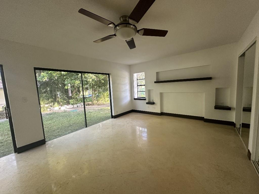 11460 SW 1st Plantation, FL 33325