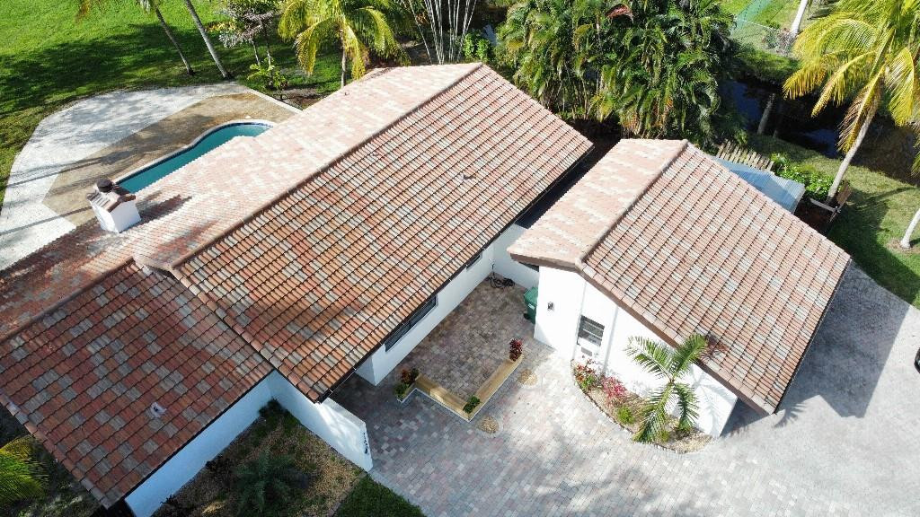 11460 SW 1st Plantation, FL 33325