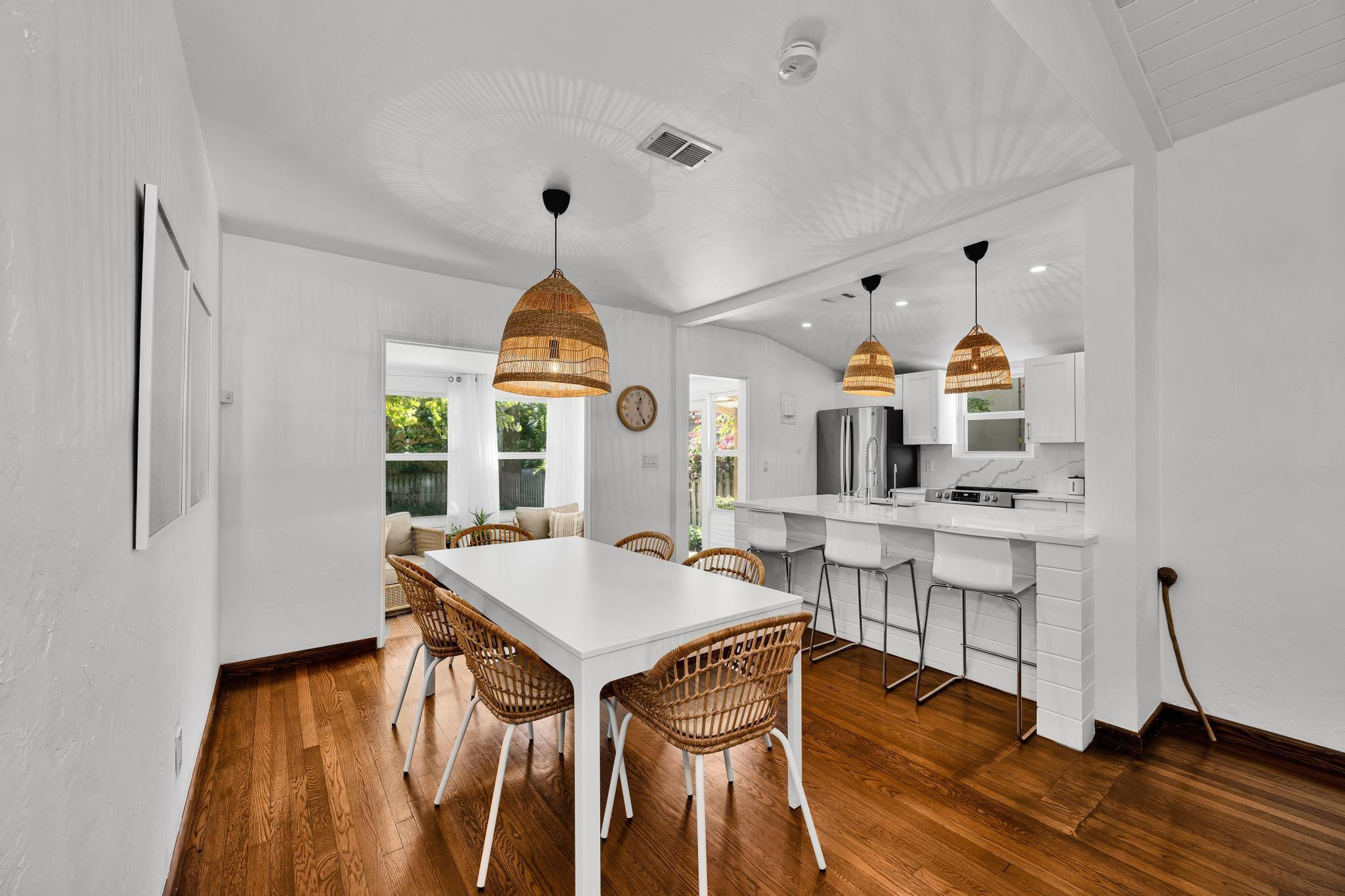 1636 NE 4th Fort Lauderdale, FL 33301