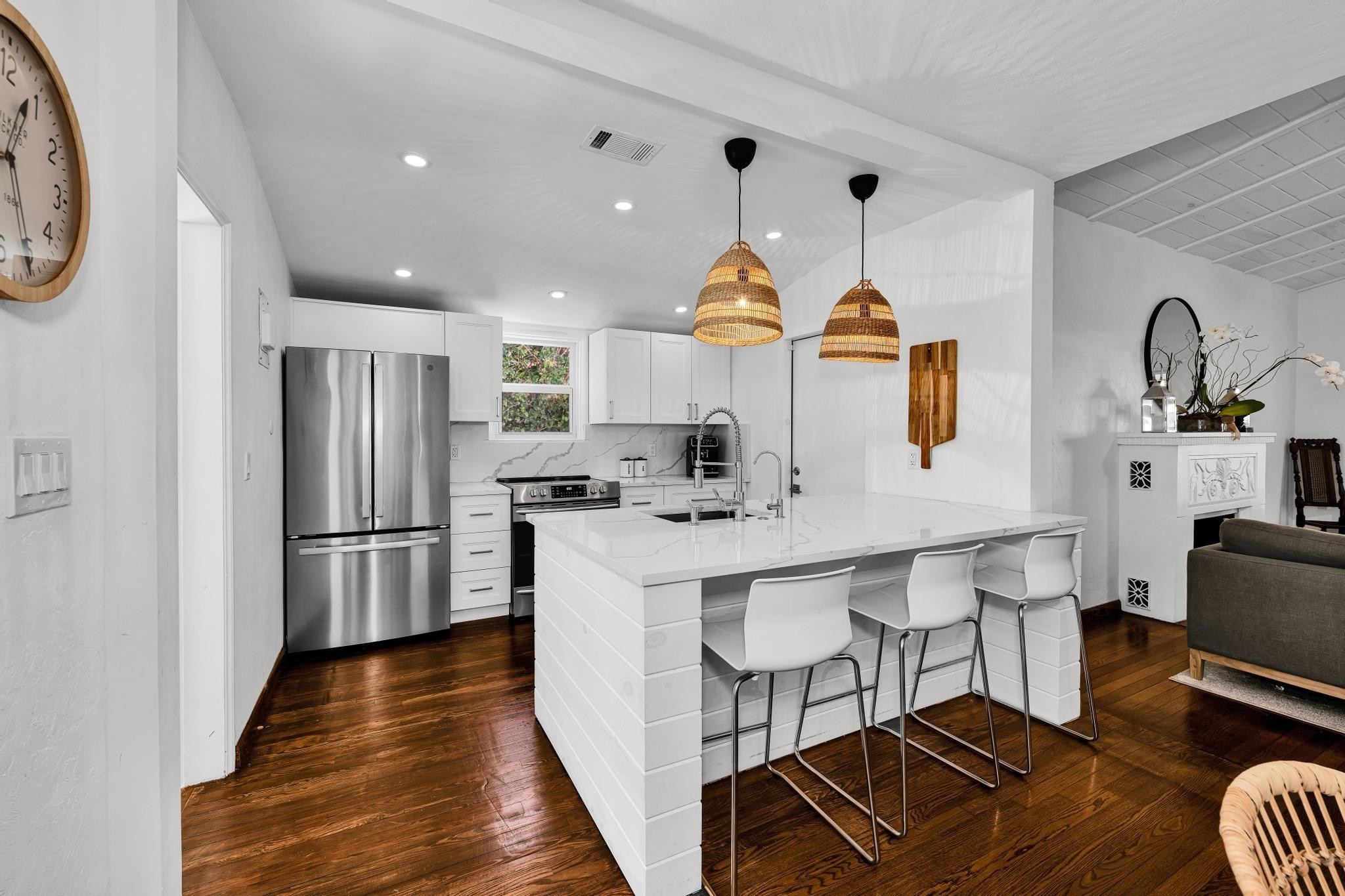 1636 NE 4th Fort Lauderdale, FL 33301