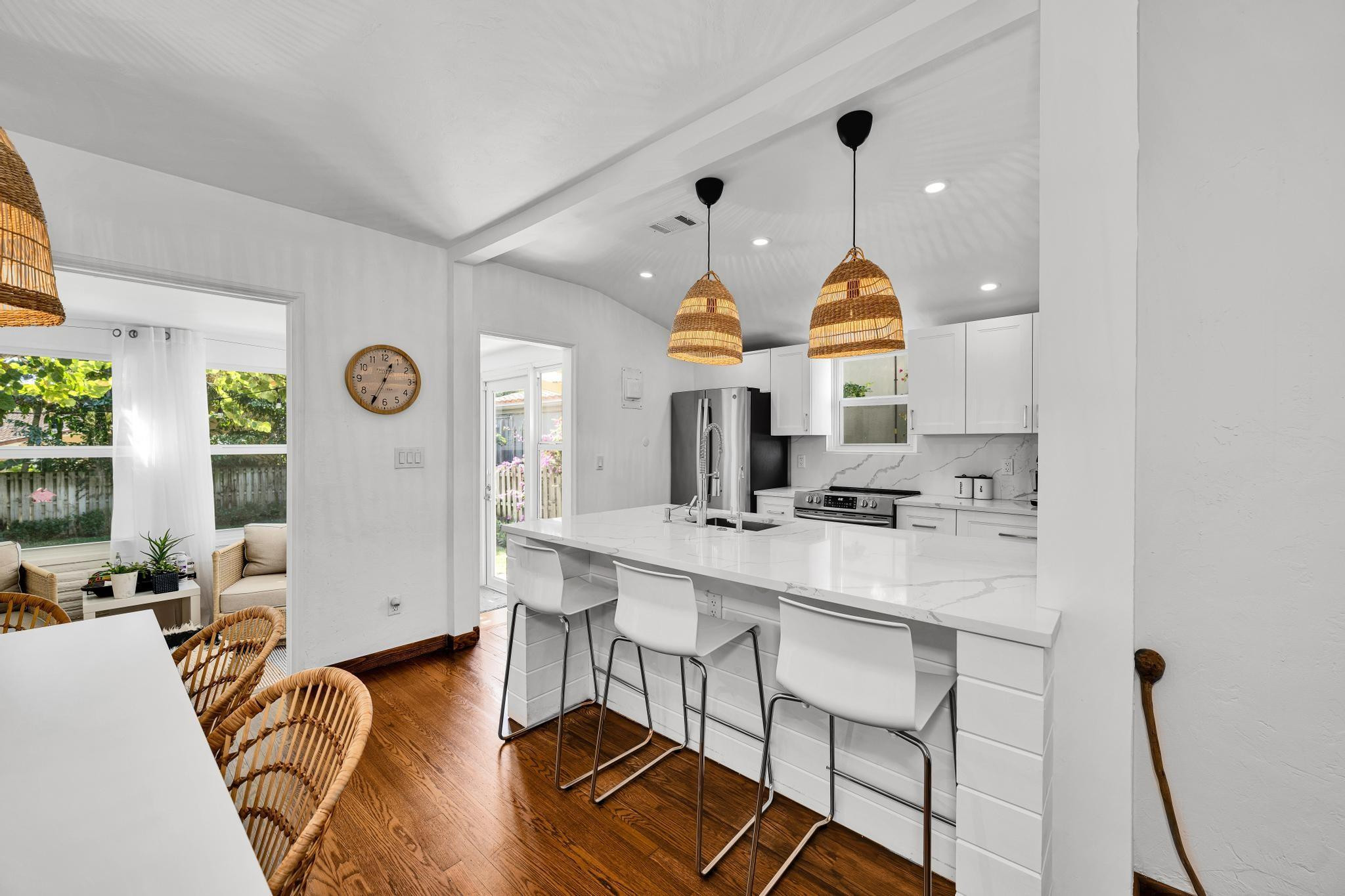 1636 NE 4th Fort Lauderdale, FL 33301