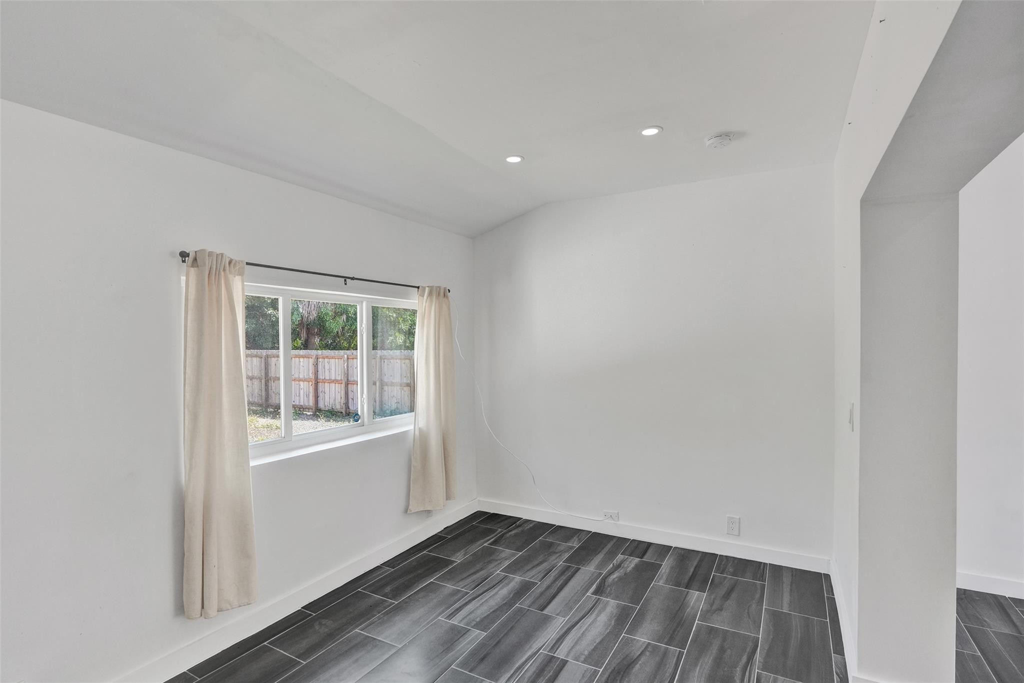 1904 SE 1st Fort Lauderdale, FL 33316