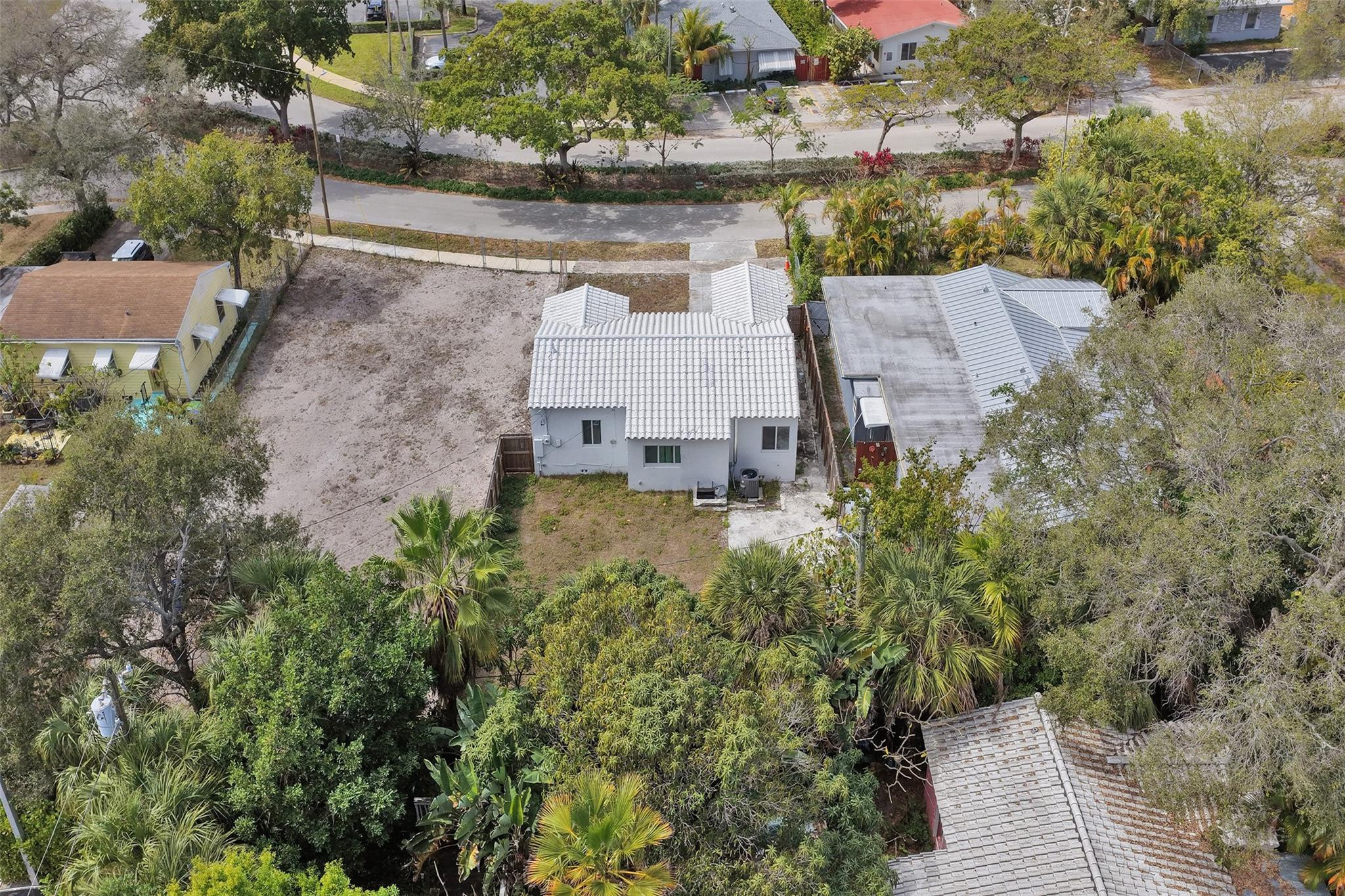 1904 SE 1st Fort Lauderdale, FL 33316