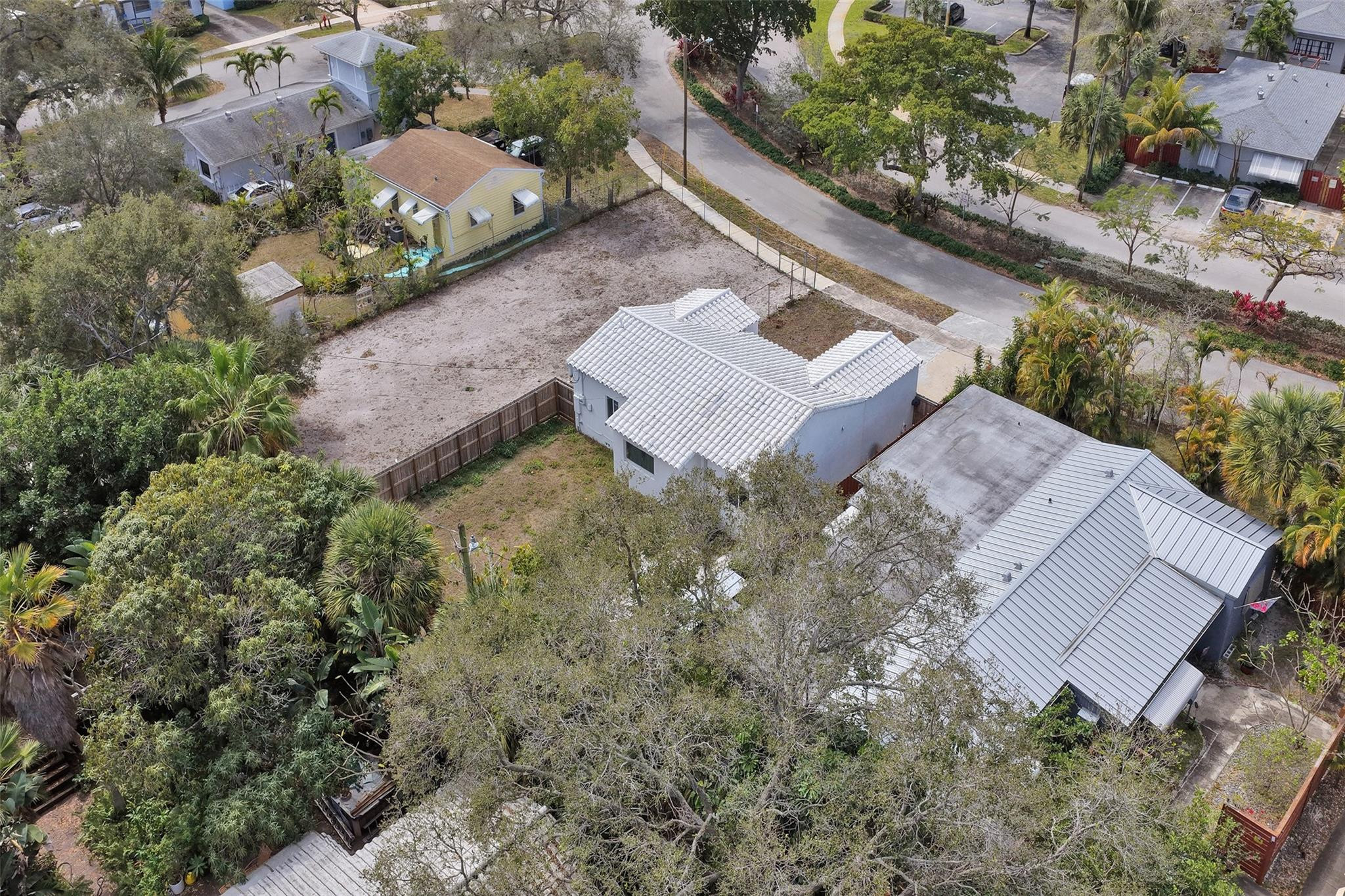 1904 SE 1st Fort Lauderdale, FL 33316