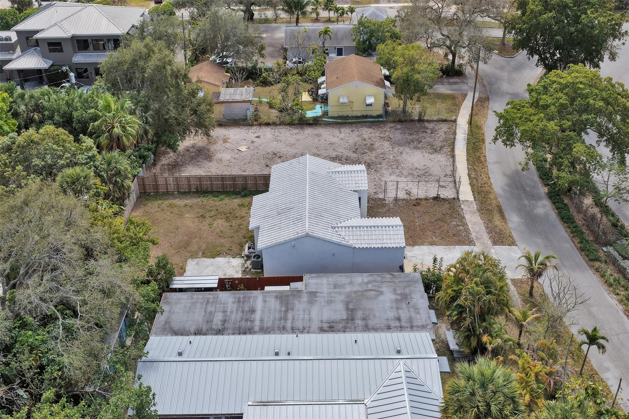 1904 SE 1st Fort Lauderdale, FL 33316