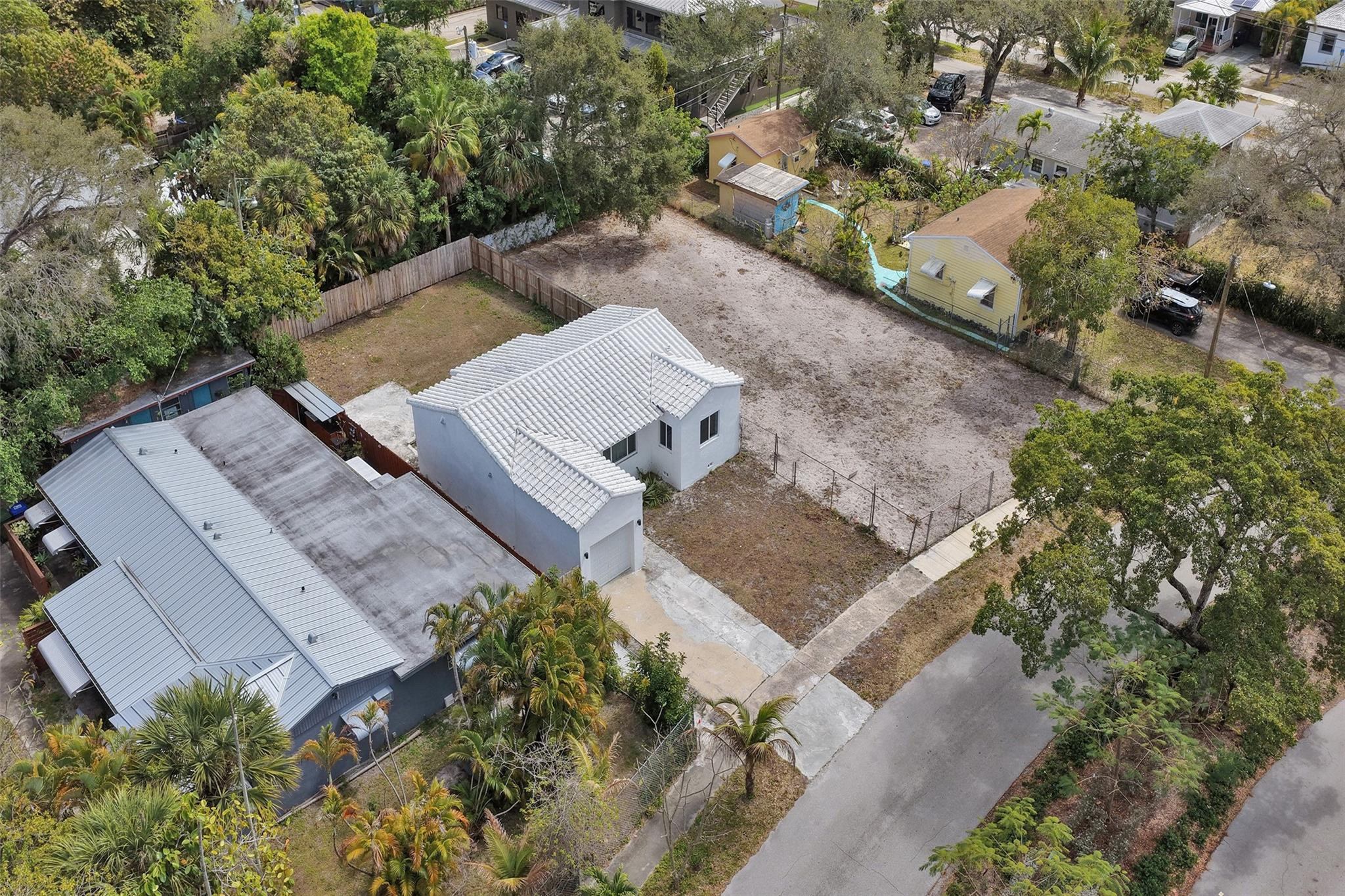 1904 SE 1st Fort Lauderdale, FL 33316