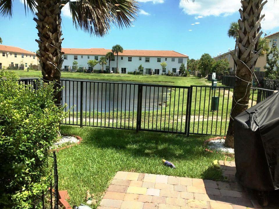 4312 Maybelle Ln