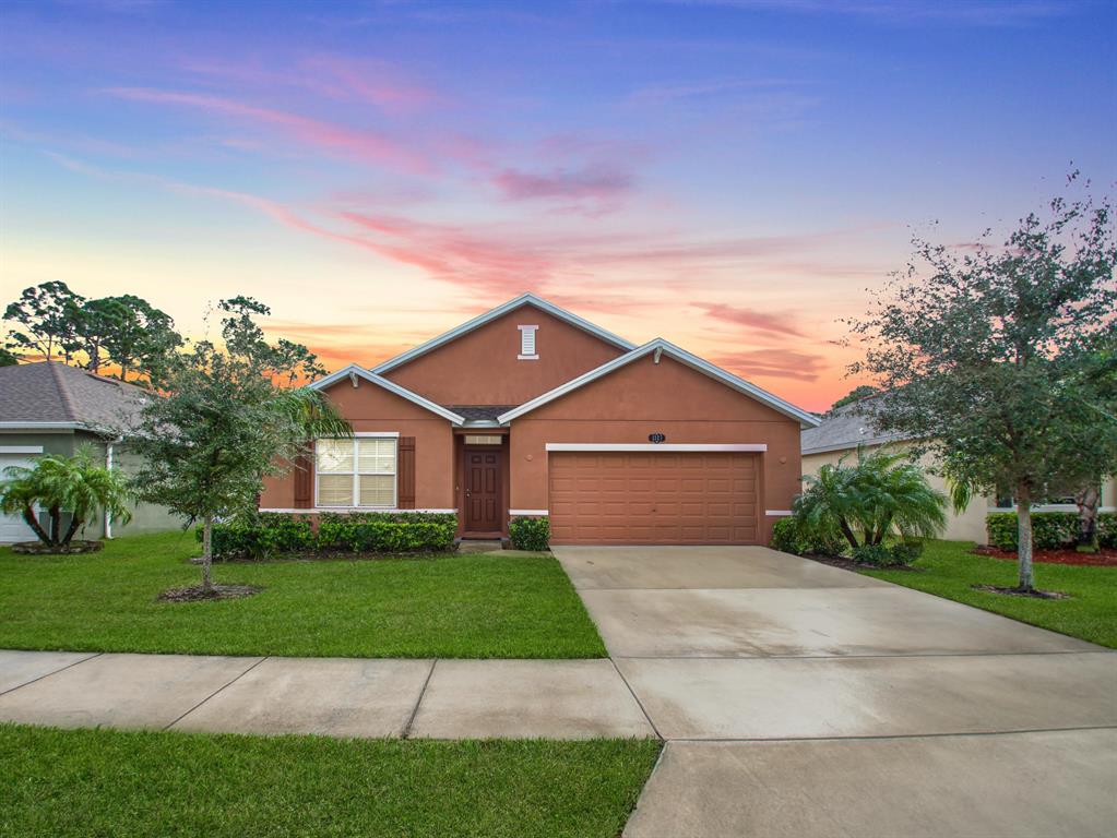 1327 Lexington Square